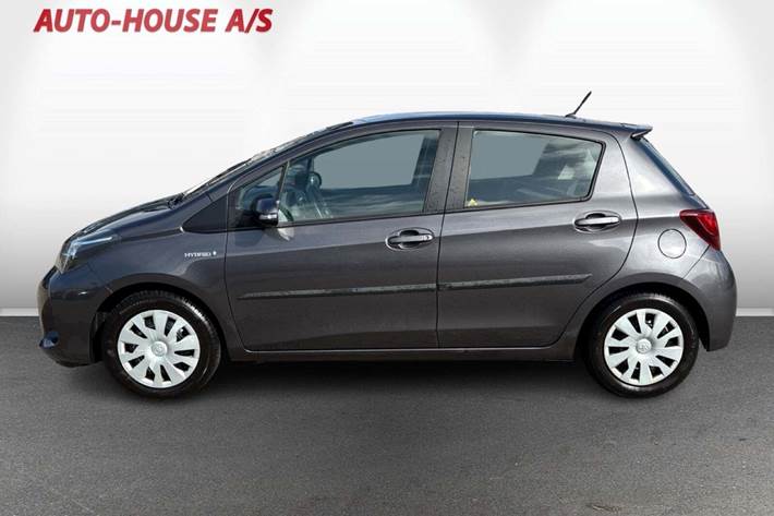 undefined Toyota Yaris fra 2015