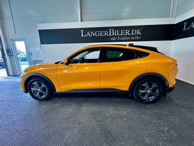 Ford Mustang Mach-E 70 Standard Range