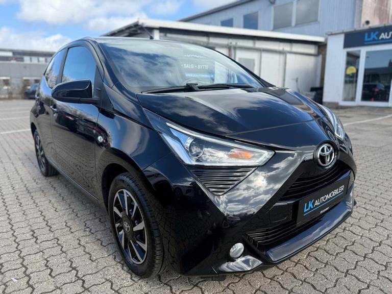 Toyota Aygo 1,0 VVT-i x-black