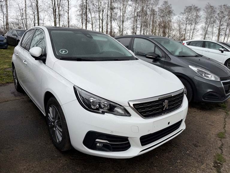 Peugeot 308 1,6 BlueHDi 120 Allure Sky