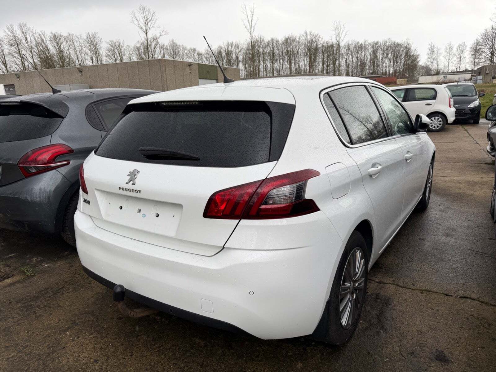 Peugeot 308 1,6 BlueHDi 120 Allure Sky