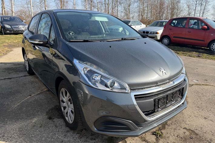 undefined Peugeot 208 fra 2017 set udefra