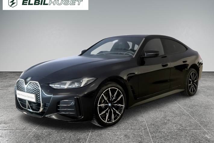 Sort BMW i4 fra 2025 set udefra