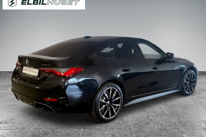 Sort BMW i4 fra 2025