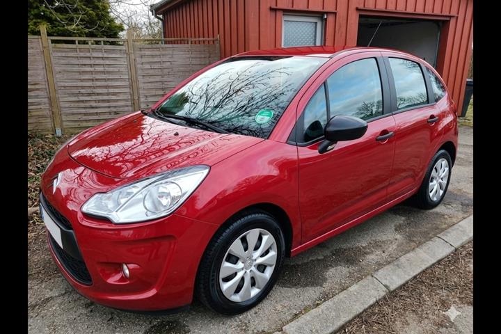 Rød Citroën C3 fra 2013