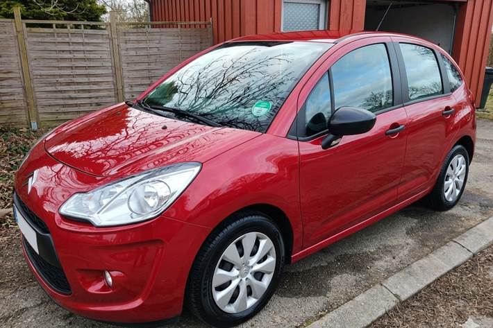 Rød Citroën C3 fra 2013