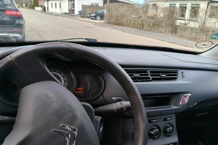 Rød Citroën C3 fra 2013