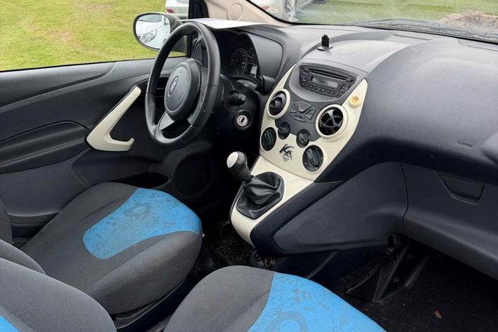 Blå Ford Ka fra 2015