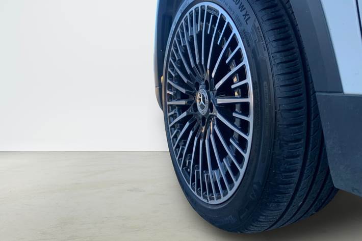 Hvid Mercedes EQA250+ fra 2023