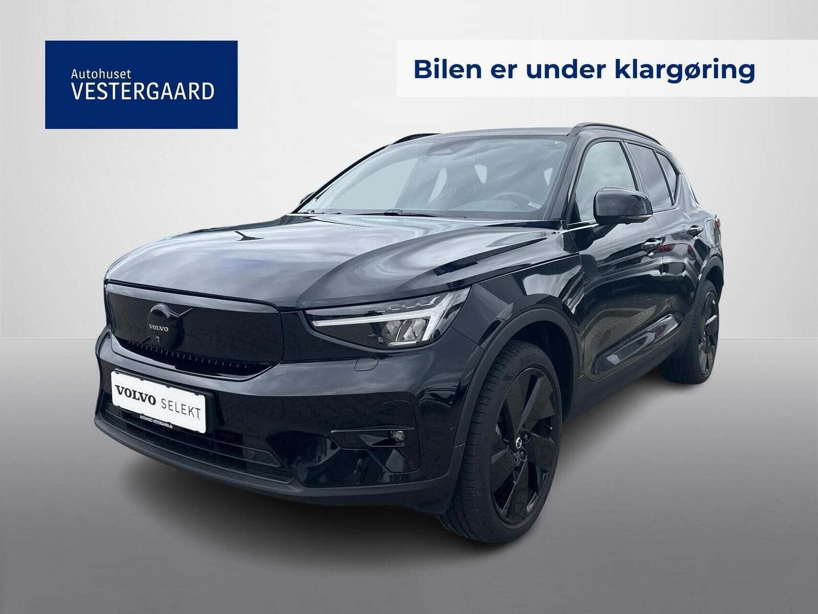 Volvo EX40 Extended Range Black Edition