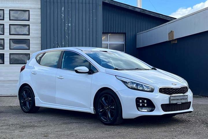 Hvid Kia Ceed fra 2016