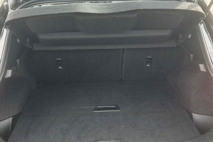 Sort Nissan Qashqai fra 2017