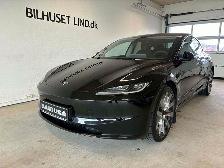 Tesla Model 3 Long Range AWD