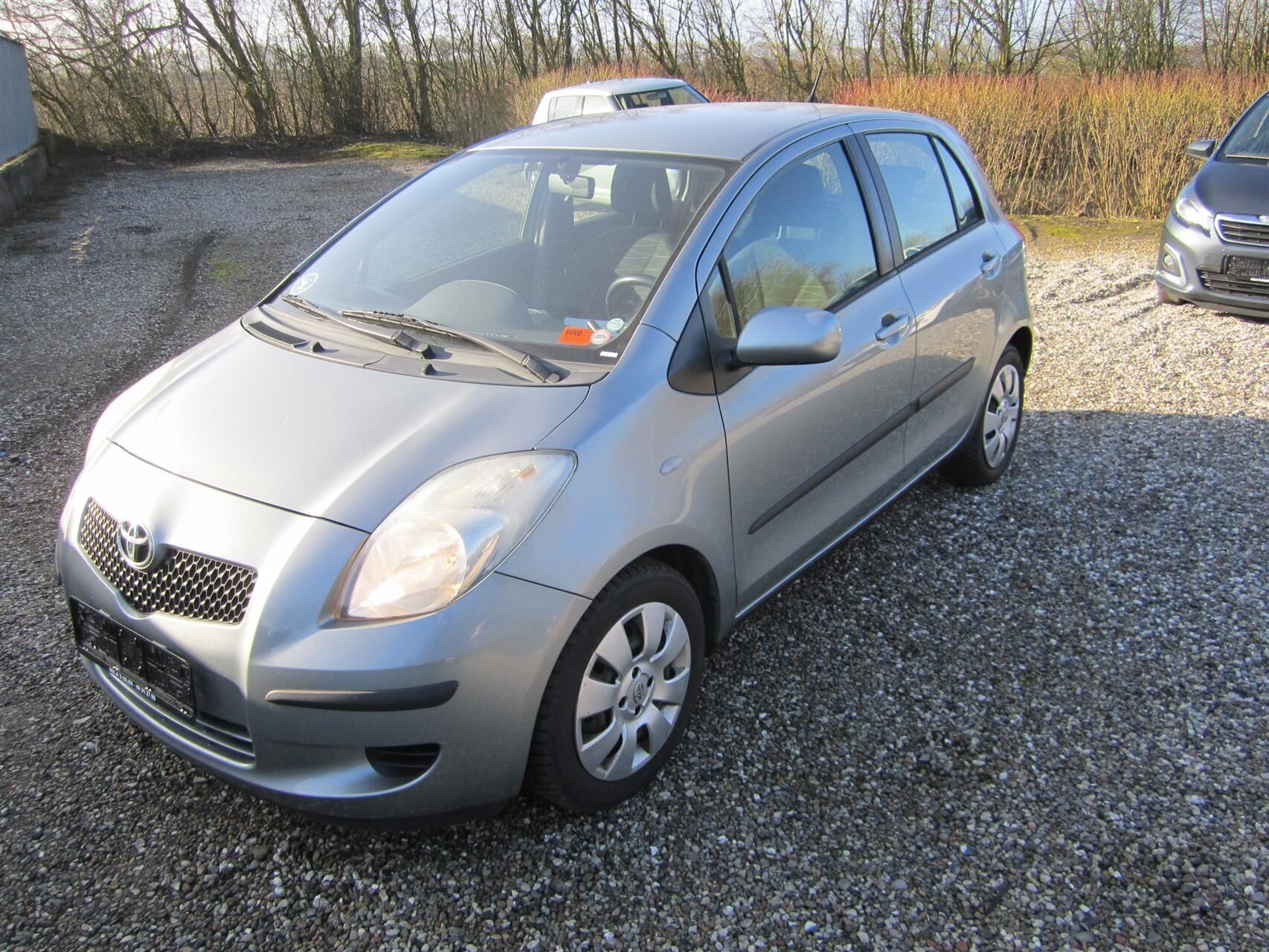 Toyota Yaris 1,3 VVT-I Linea Luna 87HK 5d
