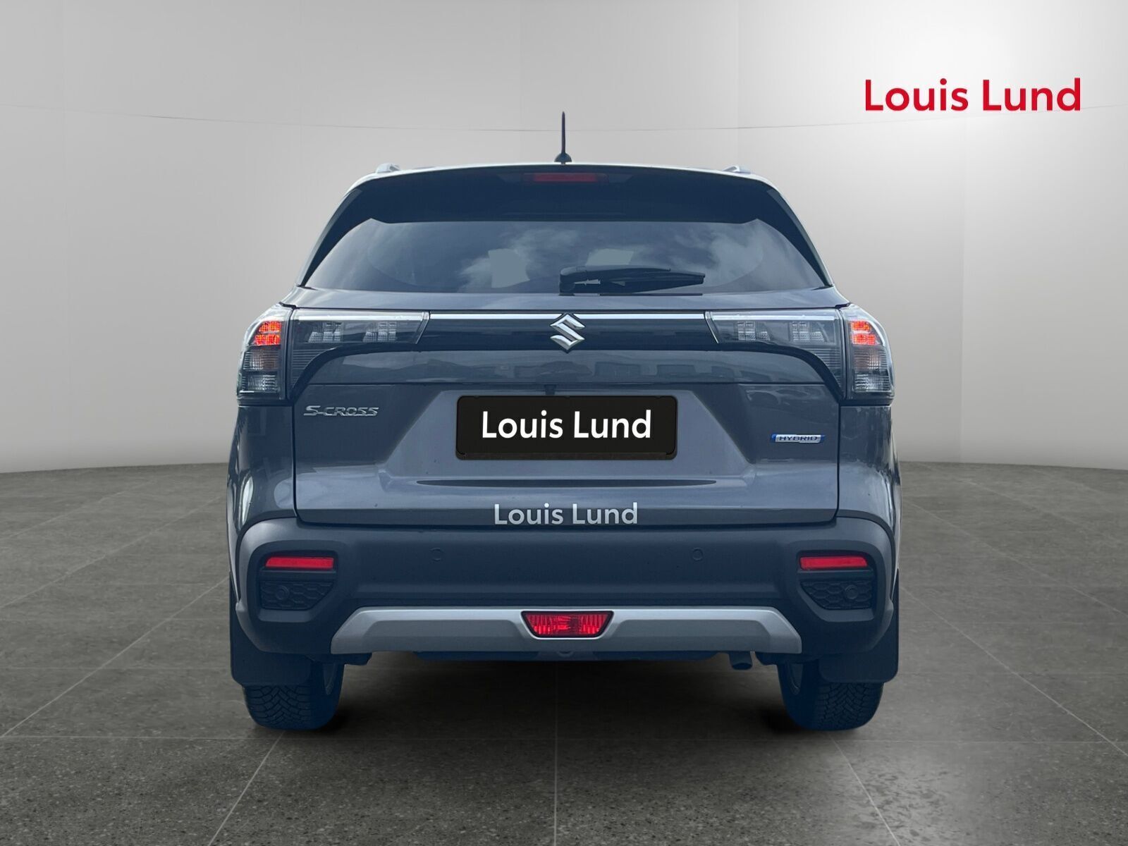 Grå Suzuki S-Cross fra 2025
