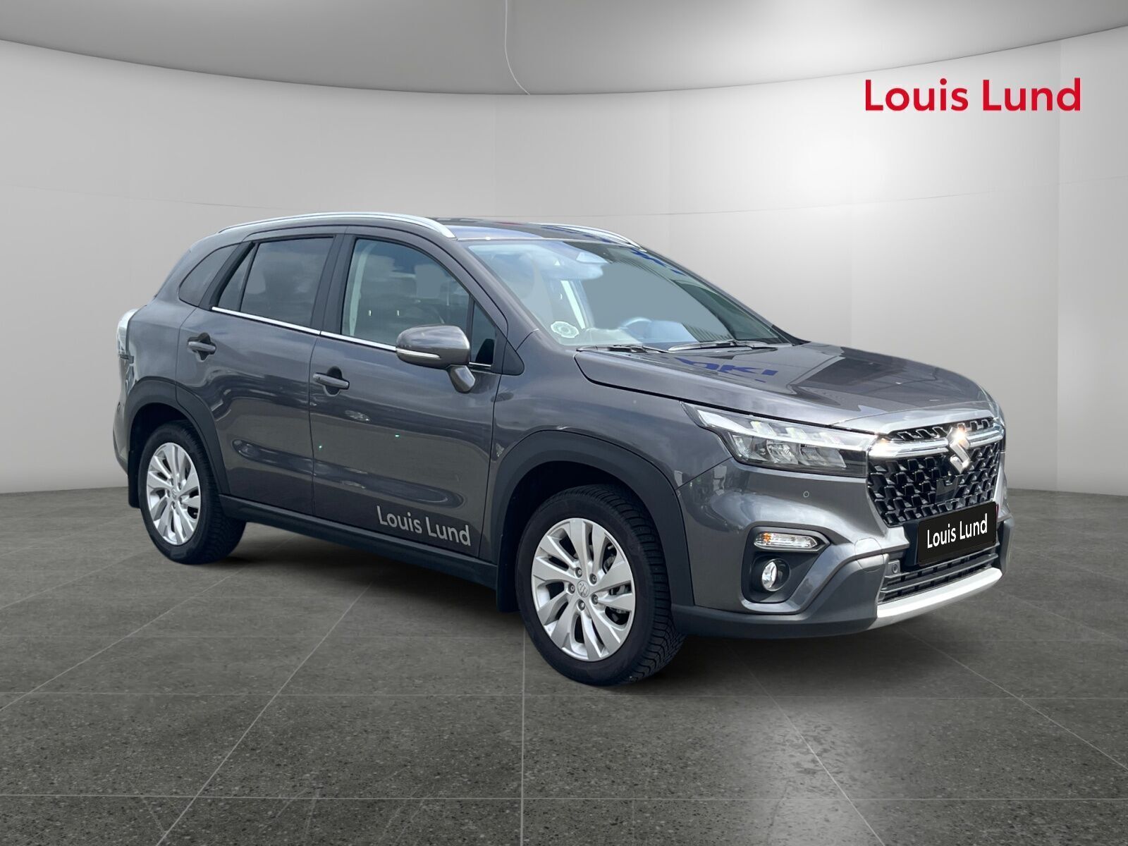 Grå Suzuki S-Cross fra 2025