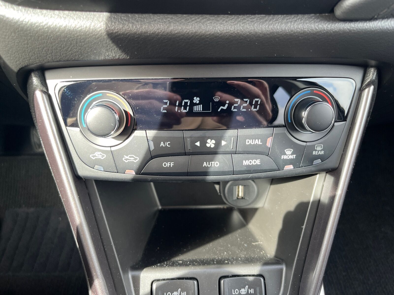 Grå Suzuki S-Cross fra 2025