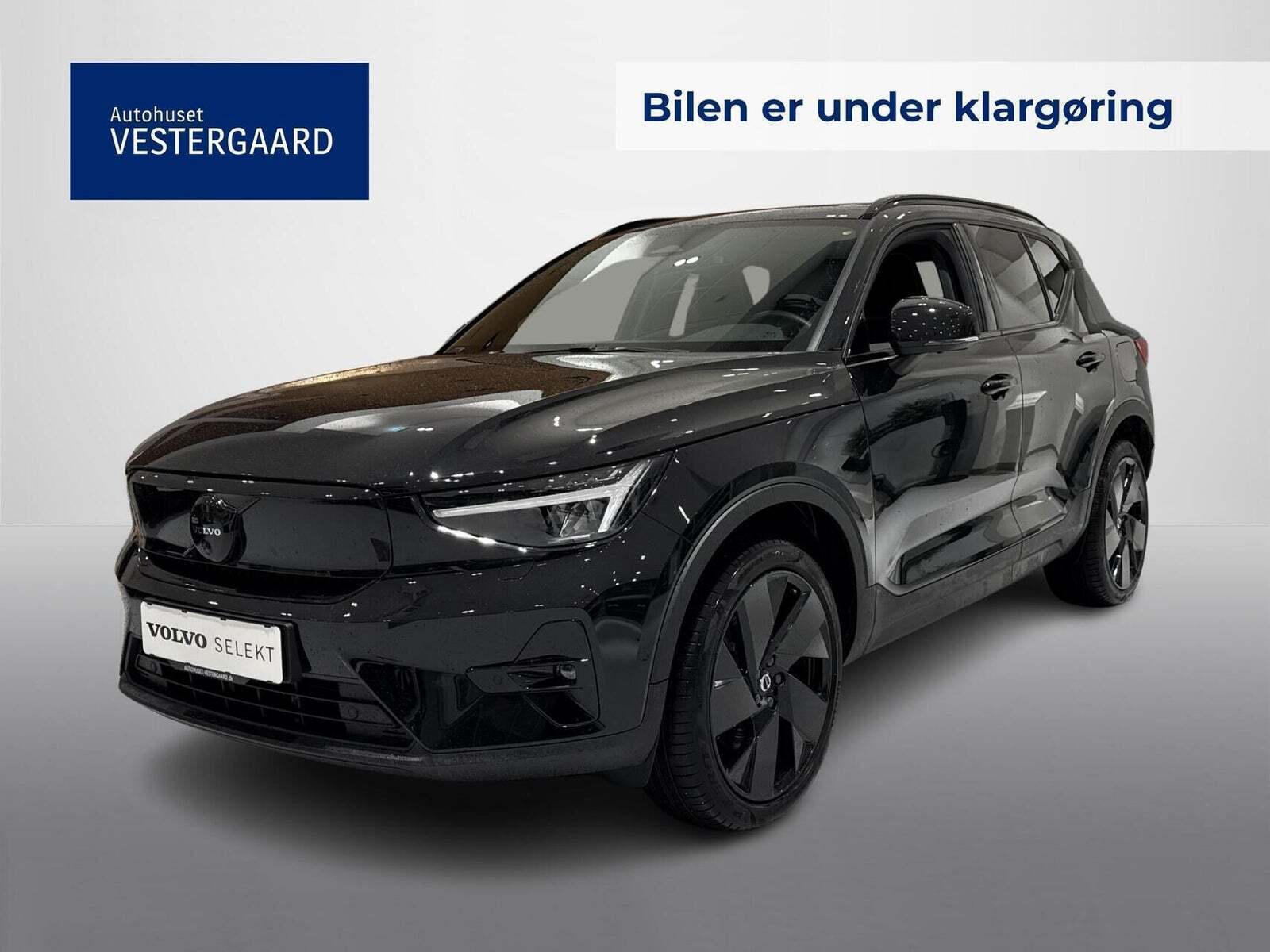 Volvo EX40 Extended Range Black Edition