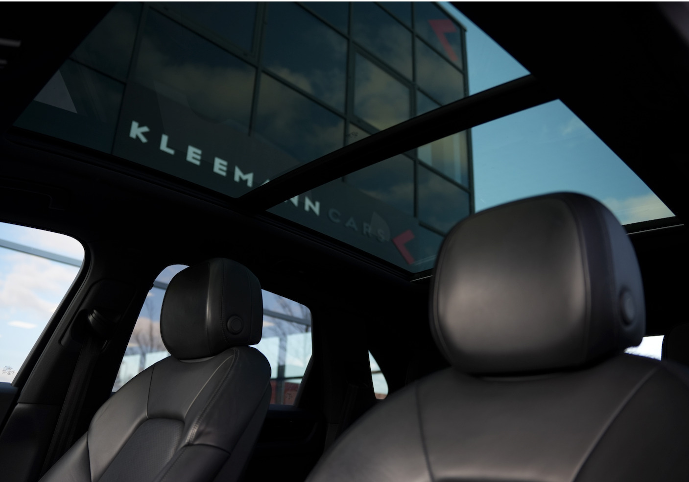 Gul Porsche Cayenne S fra 2018