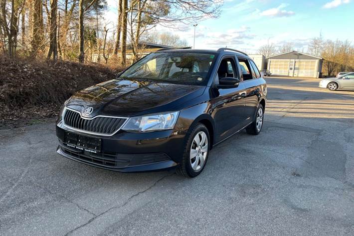 Sort Skoda Fabia fra 2016