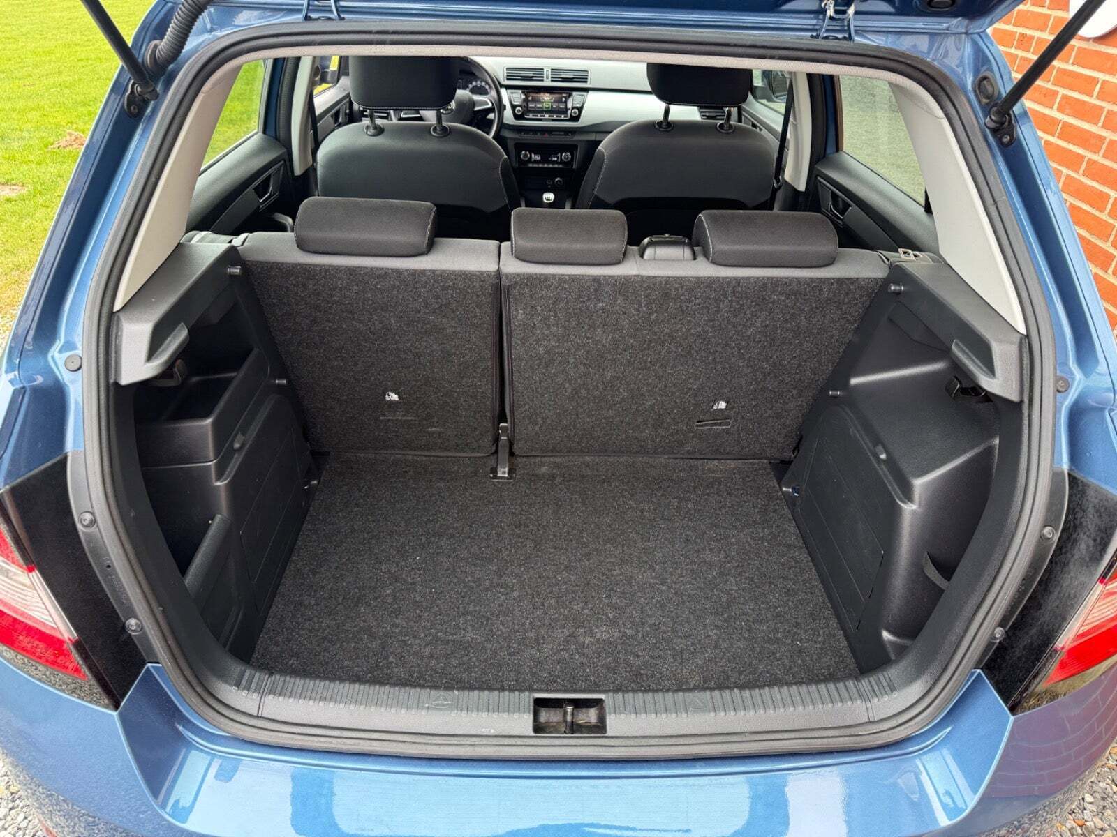 Blå Skoda Fabia fra 2020