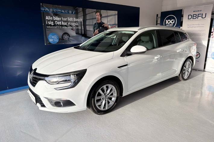Hvid Renault Megane IV fra 2018