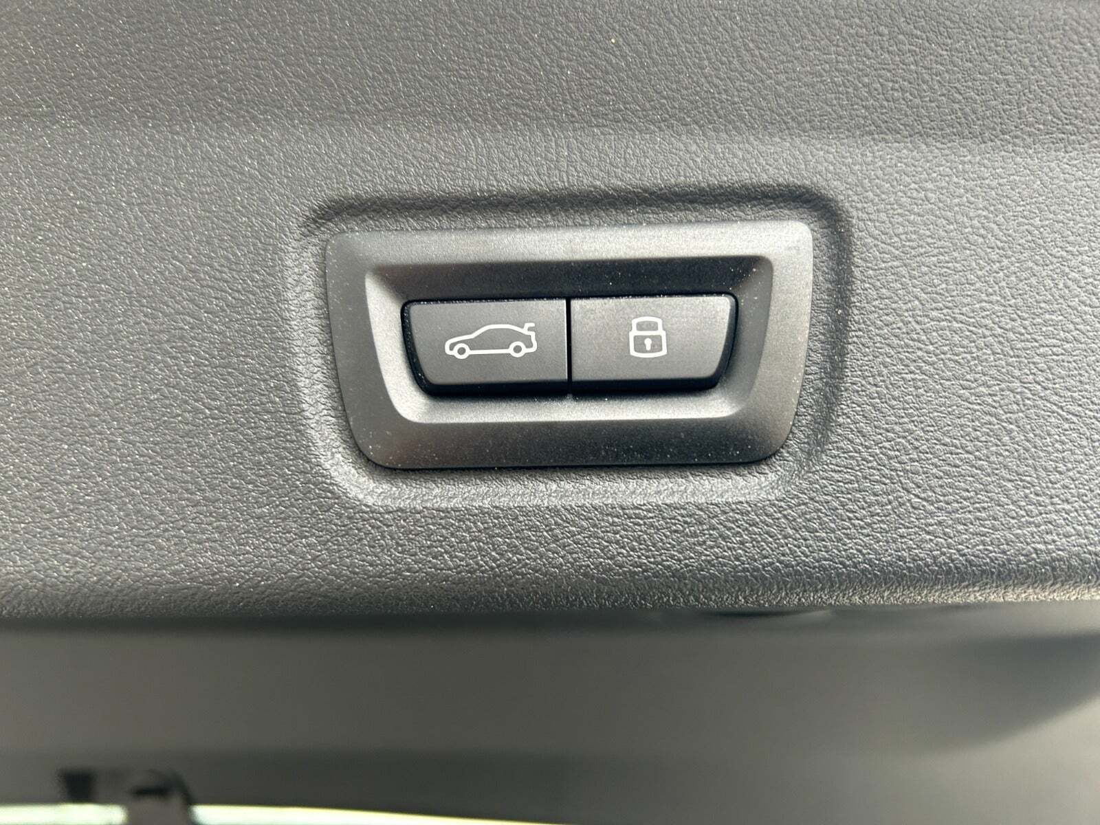 Hvid BMW i4 fra 2025