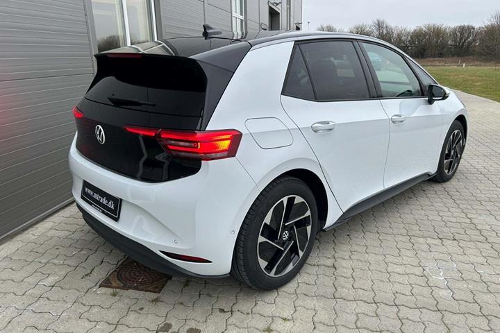 Hvid VW ID.3 fra 2024
