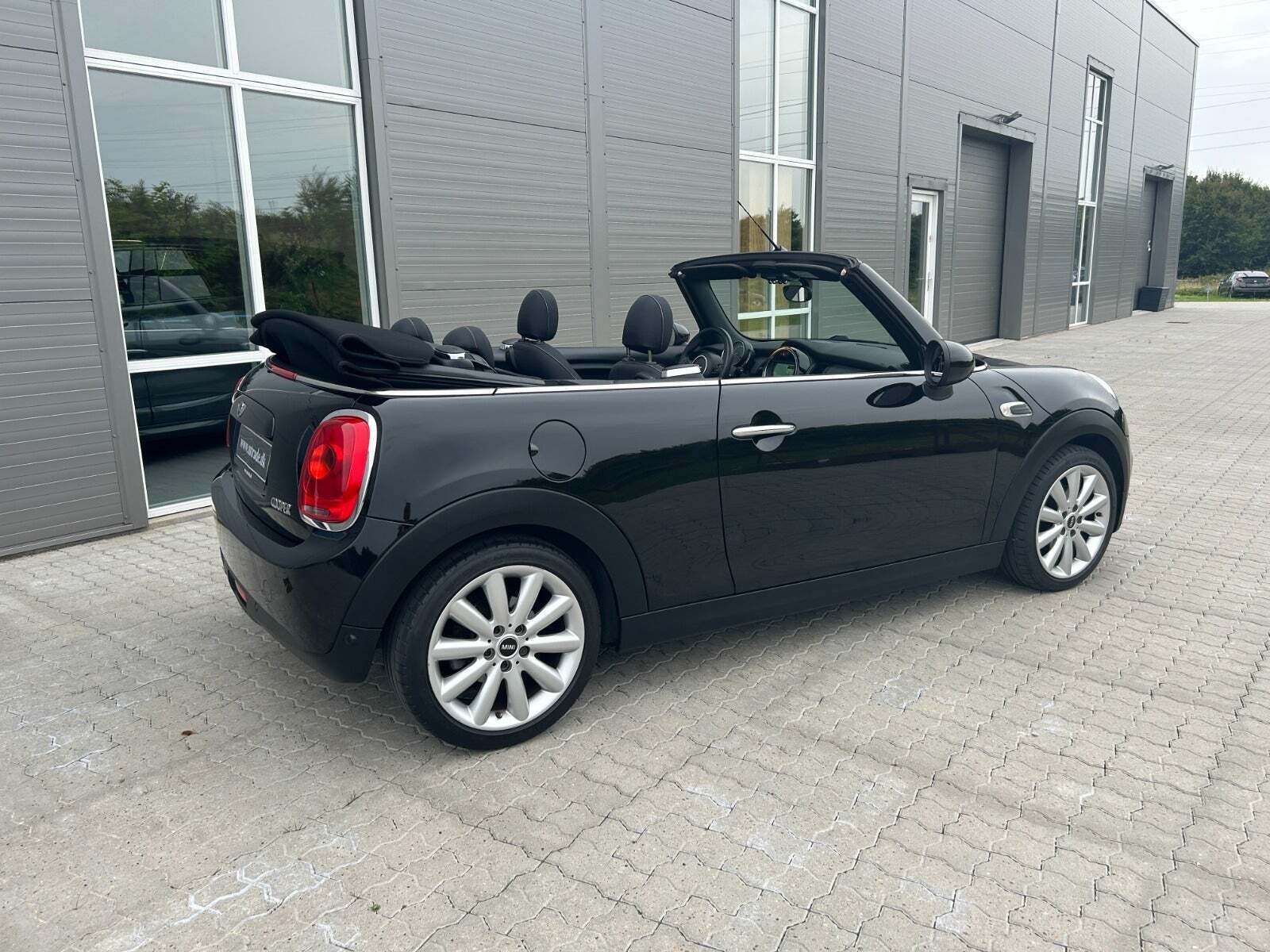 Mini Cooper 1,5 Cabriolet aut.