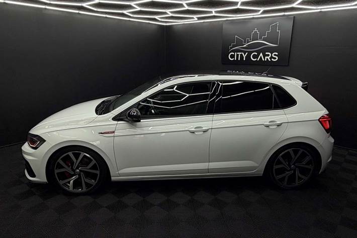 Hvid VW Polo fra 2018