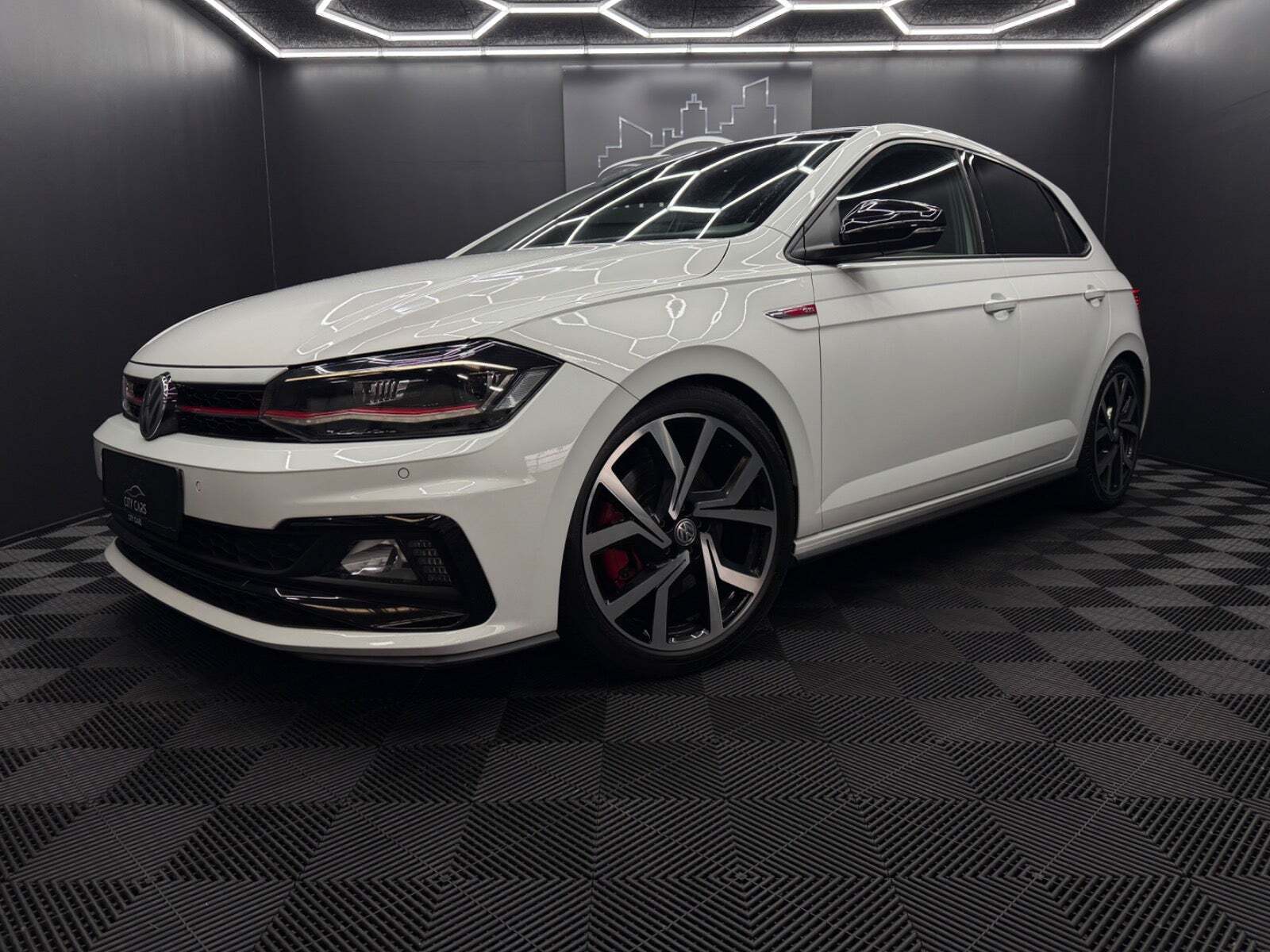 Hvid VW Polo fra 2018
