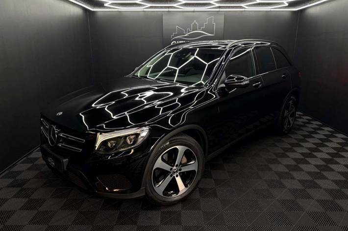 Sort Mercedes GLC350 d fra 2017