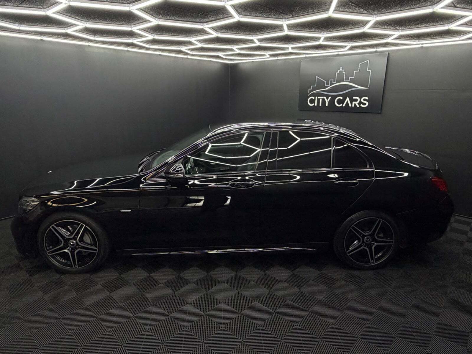 Mercedes C220 d 2,0 AMG Line Night Edition aut.