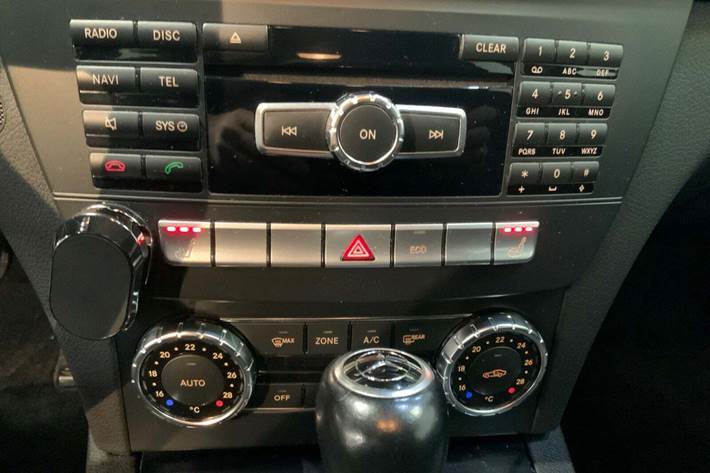 Sort Mercedes C220 fra 2012