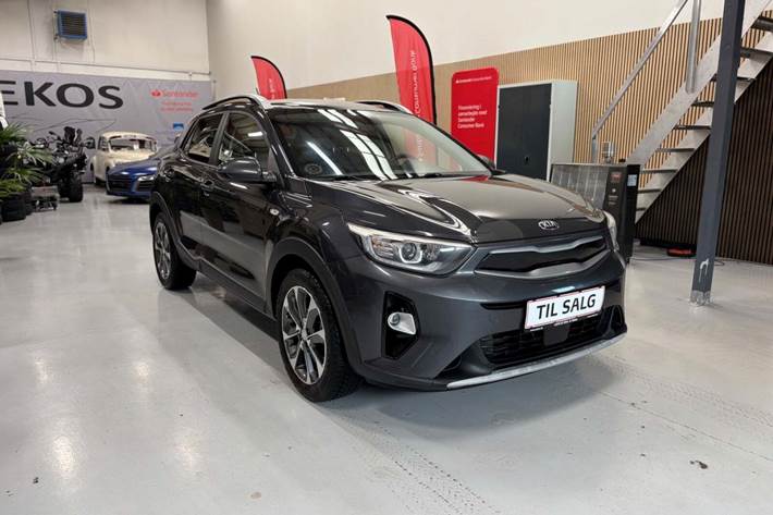 Grå Kia Stonic fra 2018