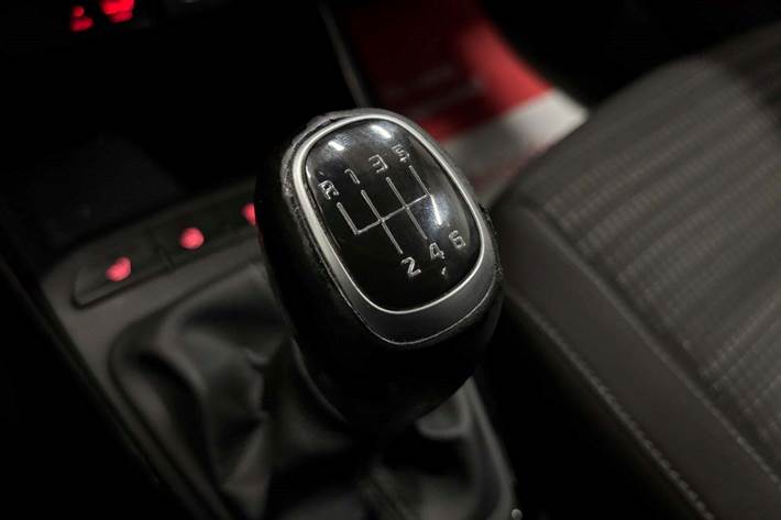 Grå Kia Stonic fra 2018