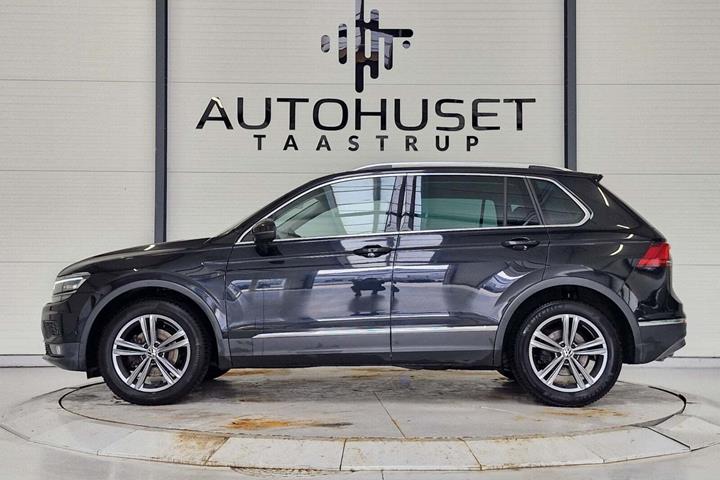 Sort VW Tiguan fra 2020