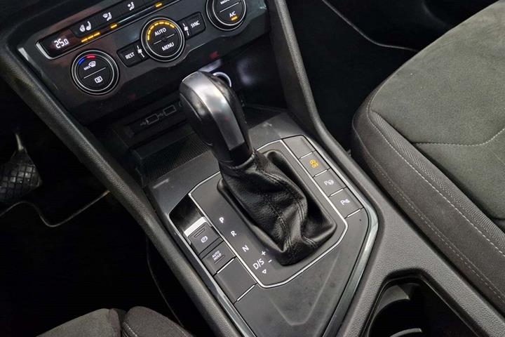 Sort VW Tiguan fra 2020