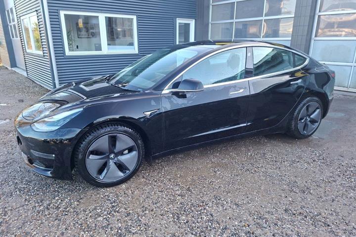 undefined Tesla Model 3 fra 2019