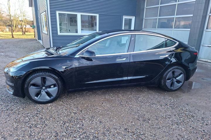 undefined Tesla Model 3 fra 2019