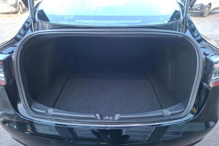 undefined Tesla Model 3 fra 2019