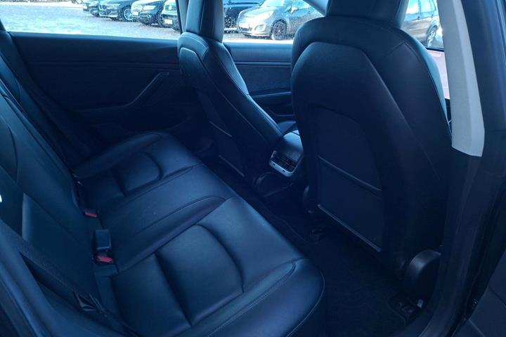 undefined Tesla Model 3 fra 2019