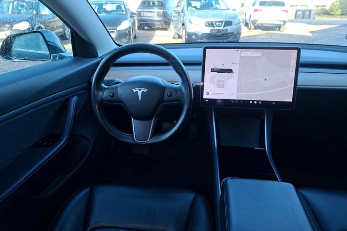 undefined Tesla Model 3 fra 2019
