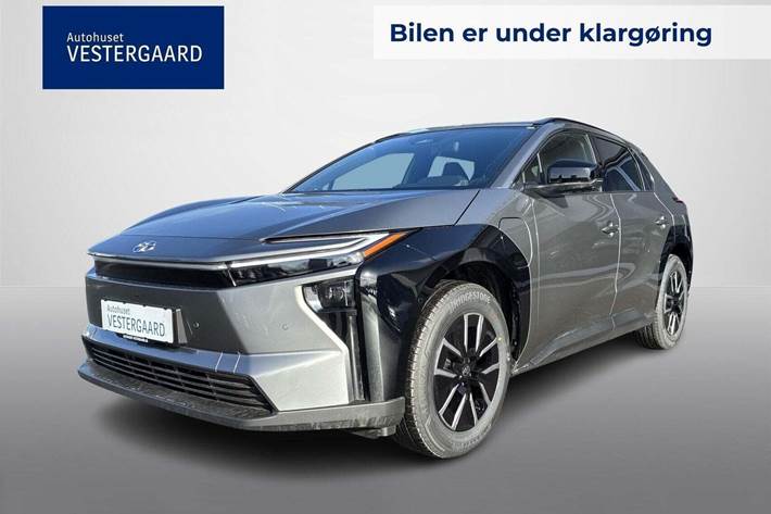 Grå Toyota BZ4X fra 2025