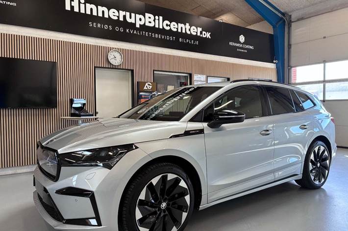 Sølv Skoda Enyaq fra 2024
