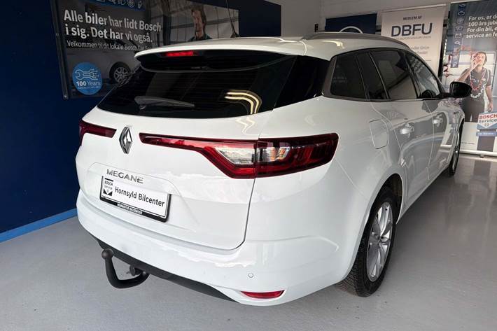Hvid Renault Megane IV fra 2018