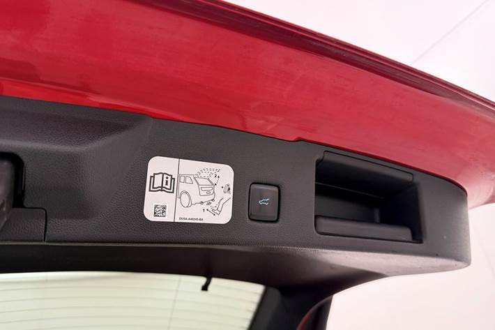 Rød Ford Kuga fra 2020