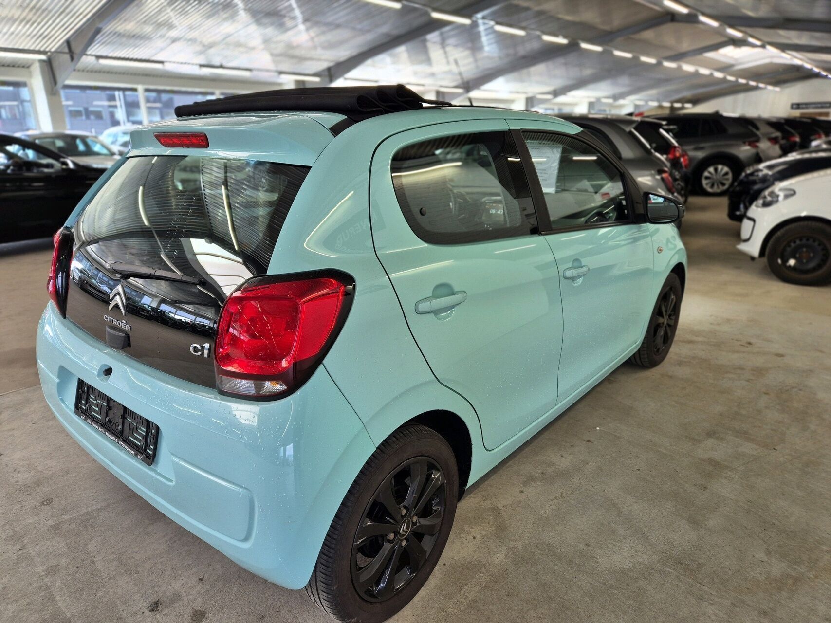 Citroën C1 1,0 VTi Airscape Iconic start/stop 68HK 5d