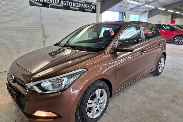 Bronze Hyundai i20 fra 2015