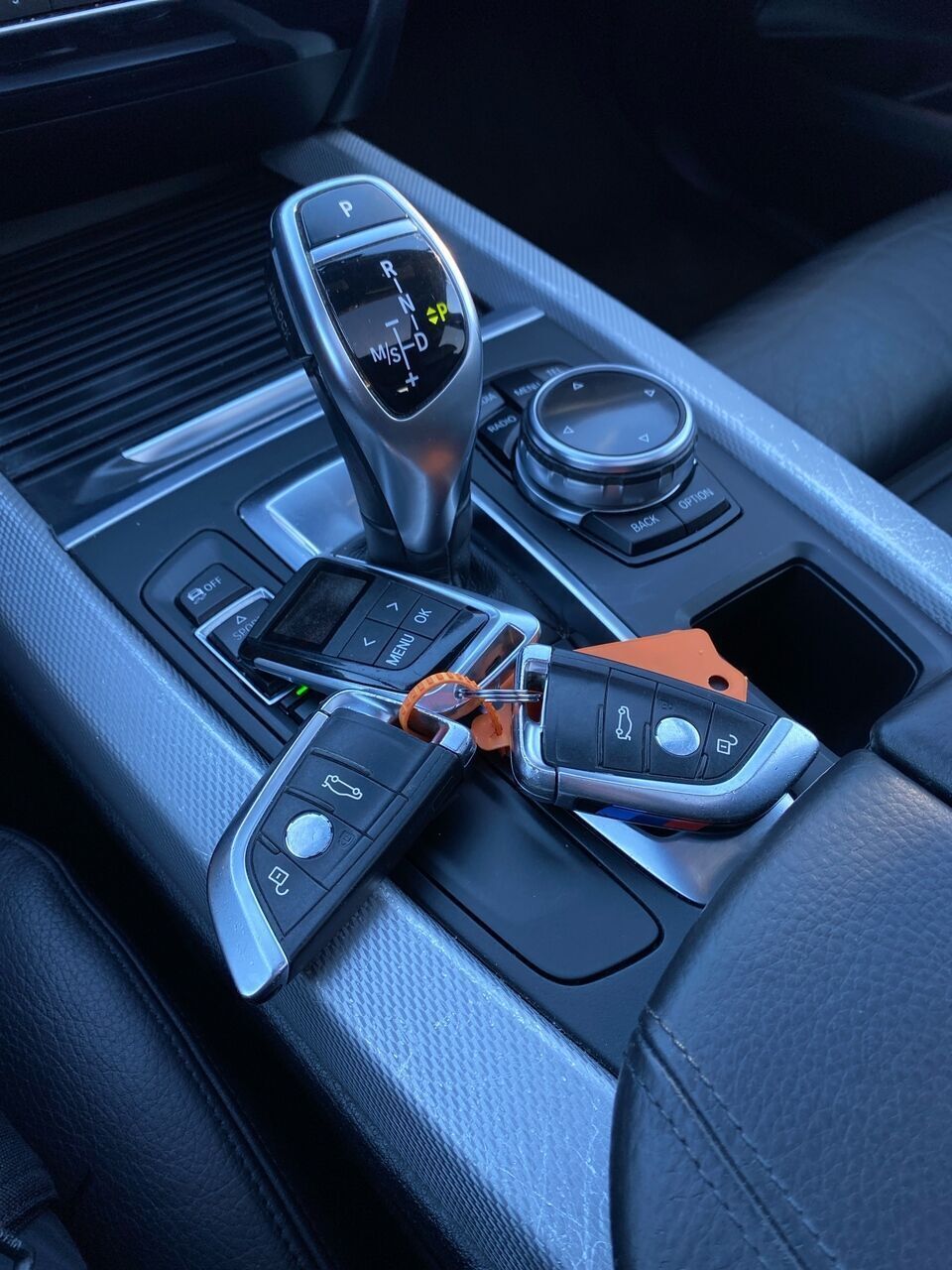 Sort BMW X5 fra 2014